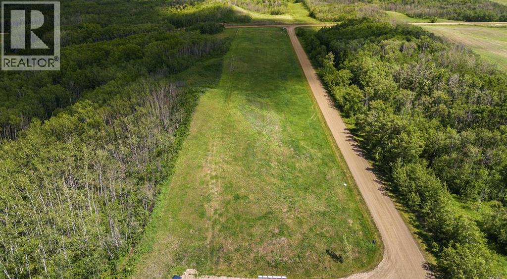 Buffalo Lane, Rural Stettler No. 6, Alberta  T0C 3B0 - Photo 1 - A2321250