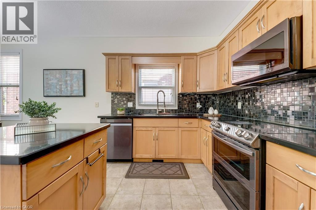 27 Tremaine Drive, Kitchener, Ontario  N2A 4L9 - Photo 10 - 40840965