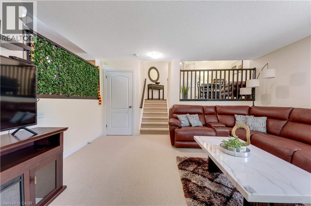 27 Tremaine Drive, Kitchener, Ontario  N2A 4L9 - Photo 8 - 40840965
