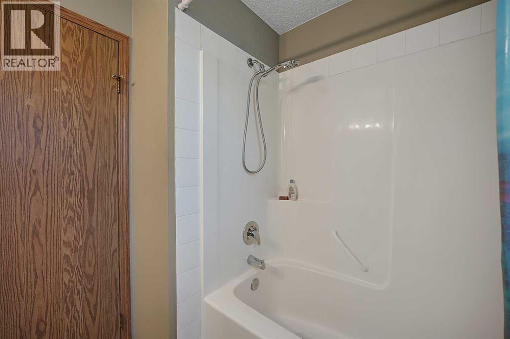 19 Coventry Link NE, Calgary, Alberta  T3K 5H6 - Photo 22 - A2319430
