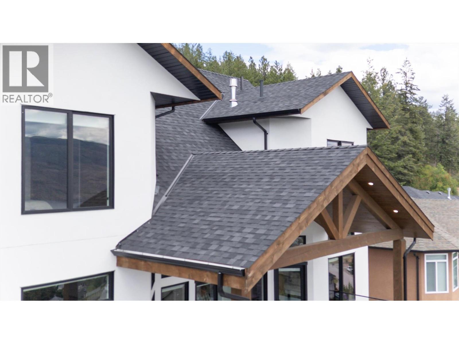 6121 Seymoure Lane Peachland Photo 44