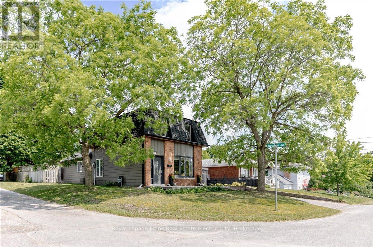700 Trent Street, Peterborough, Ontario  K9H 2E4 - Photo 2 - X13461820