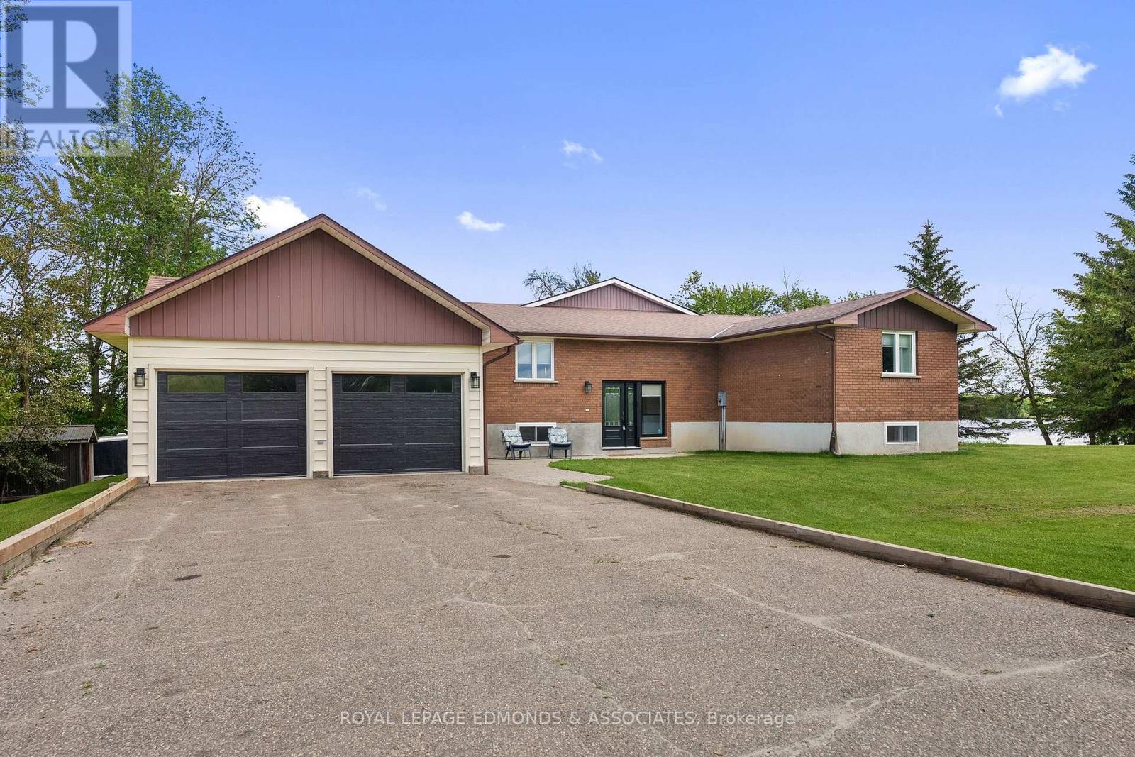 160 Lacroix Bay Road, Whitewater Region, Ontario K0J 2L0 - Photo 2 - X13122420