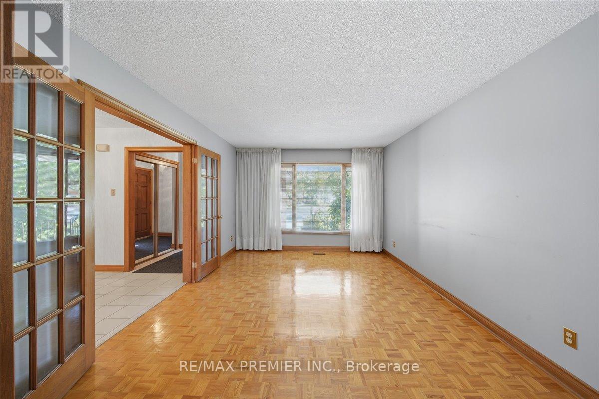 130 Jackman Crescent, Vaughan, Ontario  L4L 6P2 - Photo 12 - N13461628