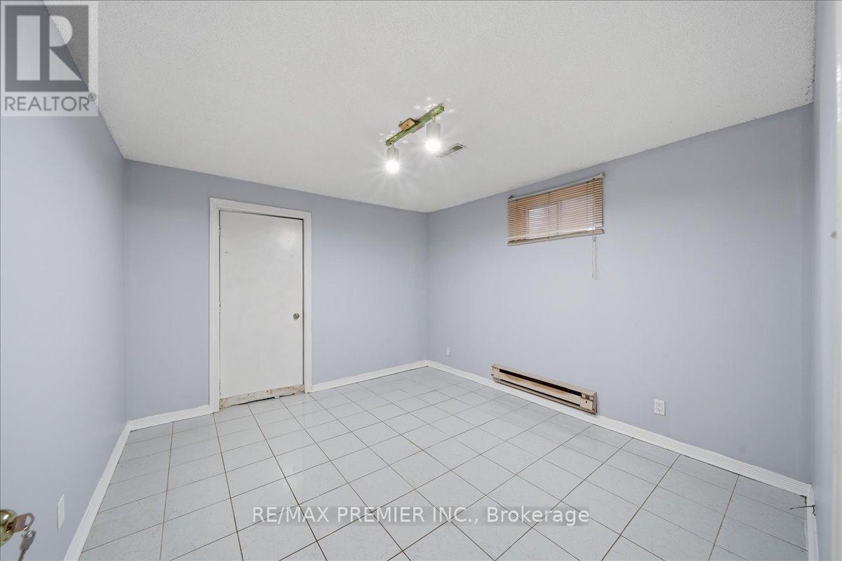 130 Jackman Crescent, Vaughan, Ontario  L4L 6P2 - Photo 35 - N13461628