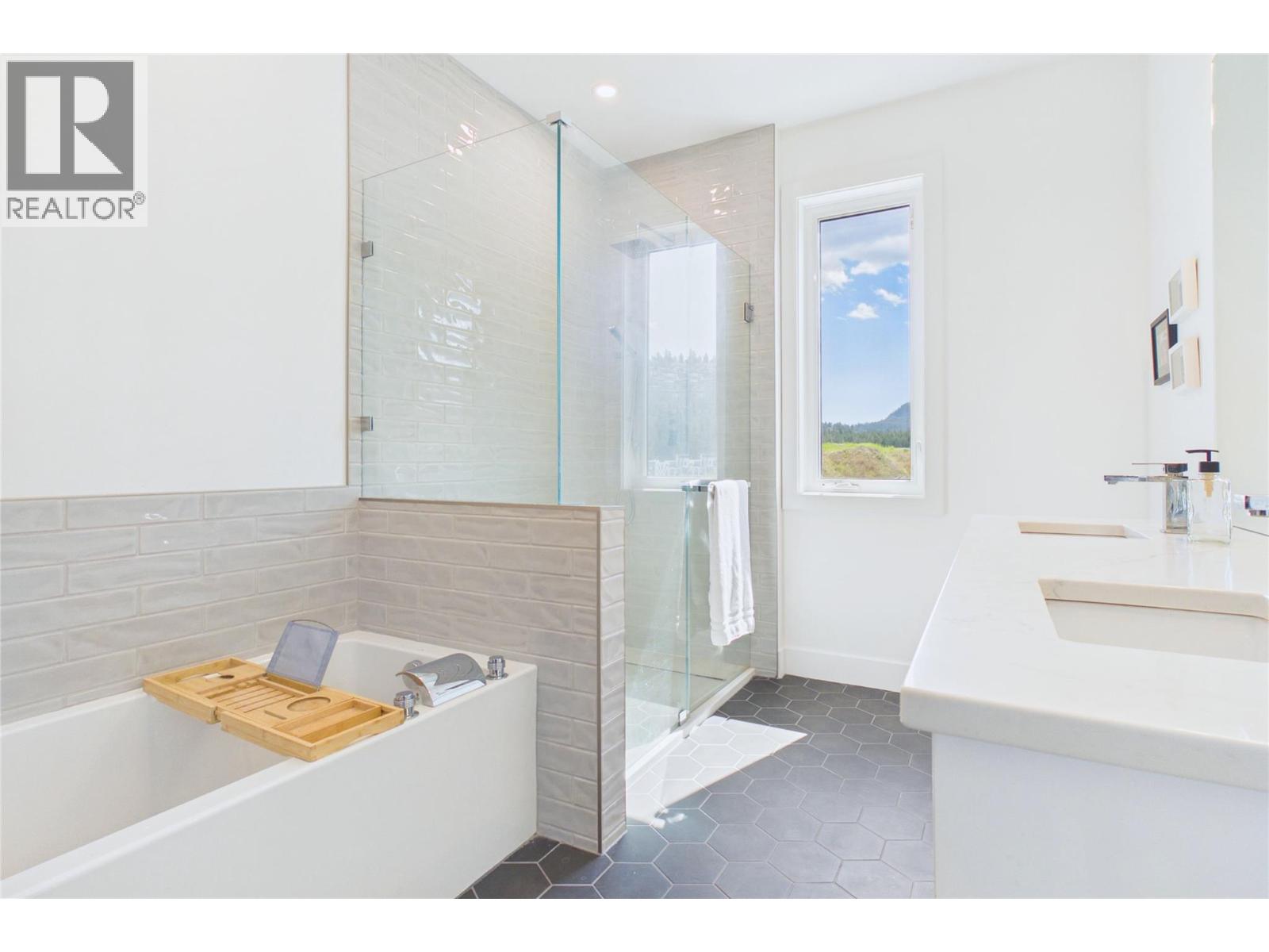 1862 Viewpoint Crescent, West Kelowna, British Columbia  V1Z 4E1 - Photo 24 - 10391951