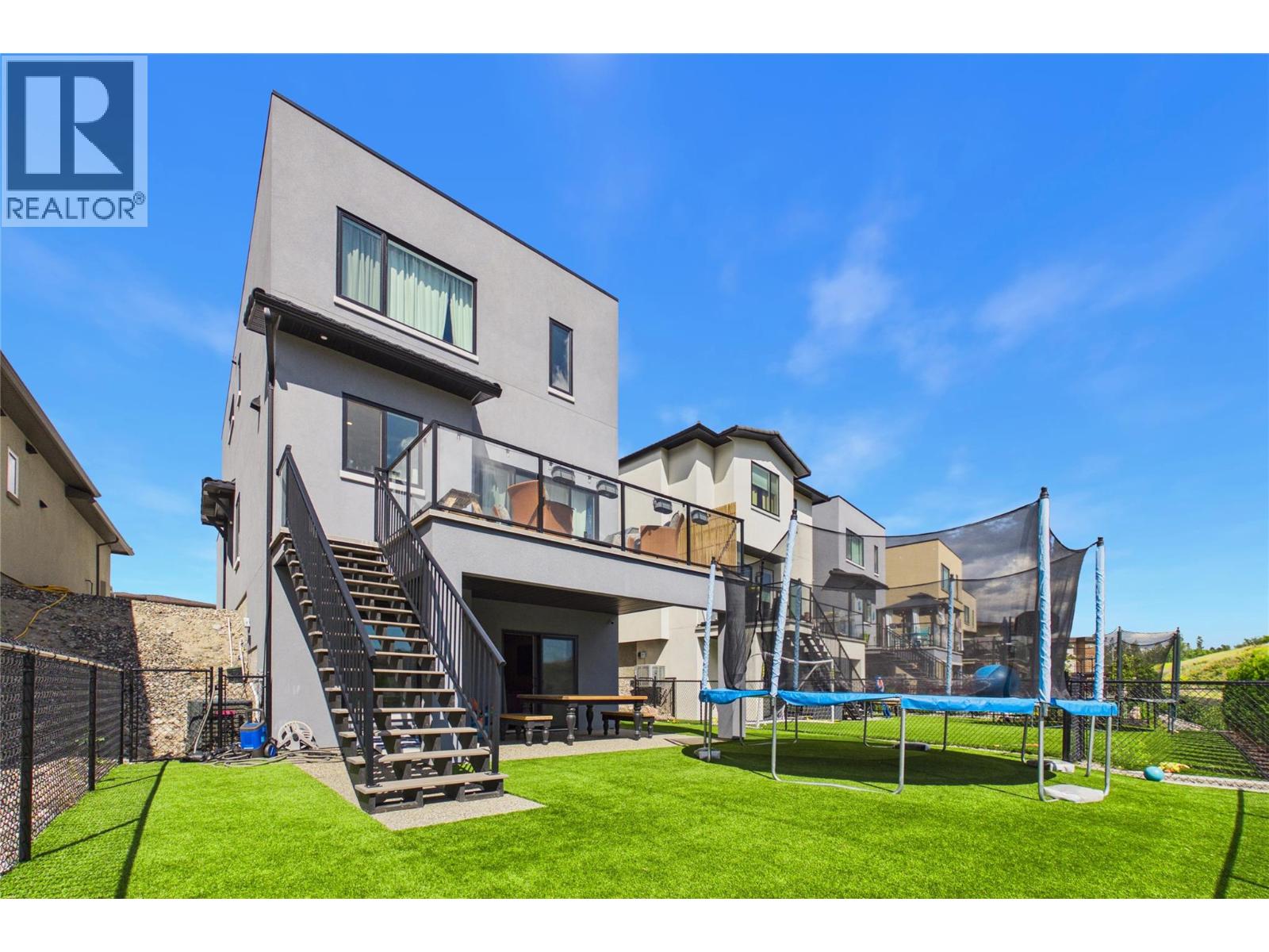 1862 Viewpoint Crescent, West Kelowna, British Columbia  V1Z 4E1 - Photo 2 - 10391951