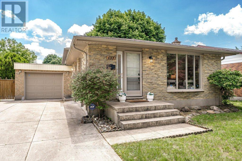 488 CASTLEGROVE BOULEVARD, London North, Ontario