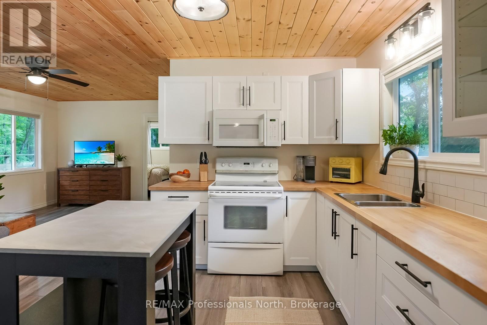 1534 Salerno Lake Road, Highlands East (Glamorgan), Ontario  K0M 1X0 - Photo 11 - X13461928