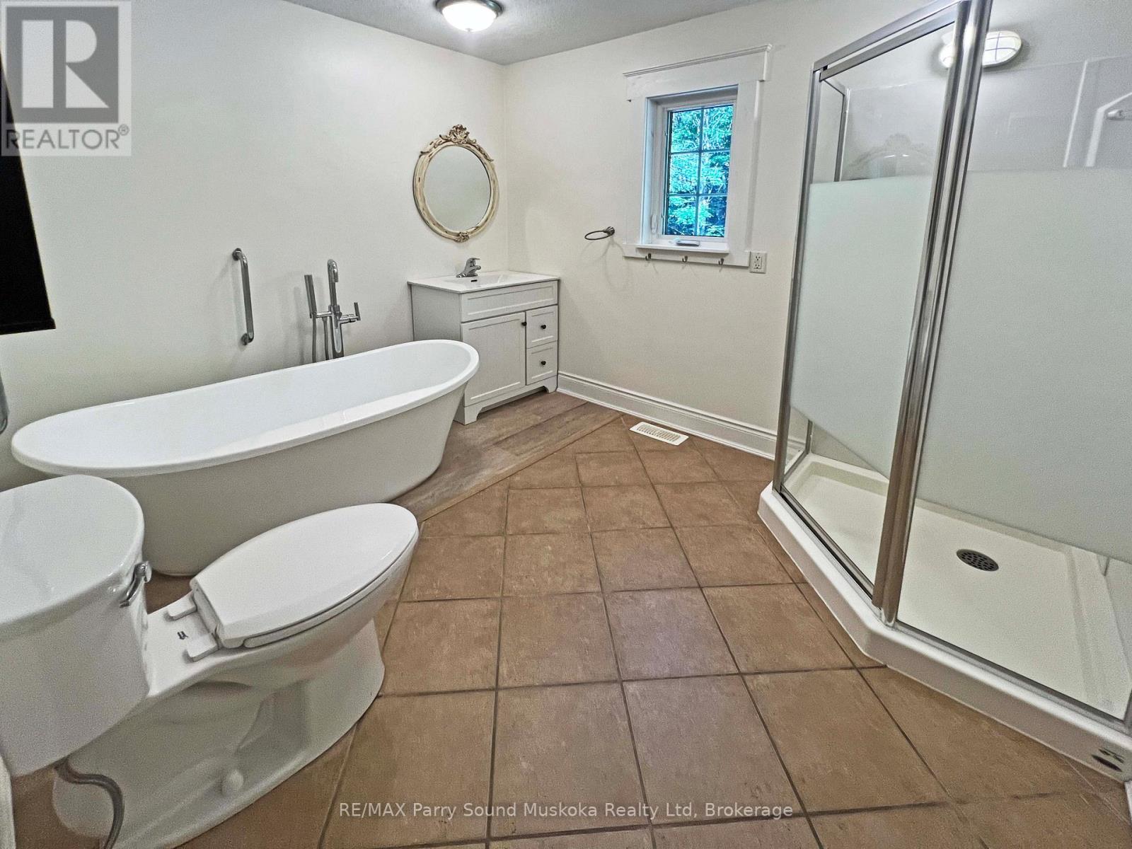 9 Little's Lane, Carling, Ontario  P0G 1G0 - Photo 19 - X13461930