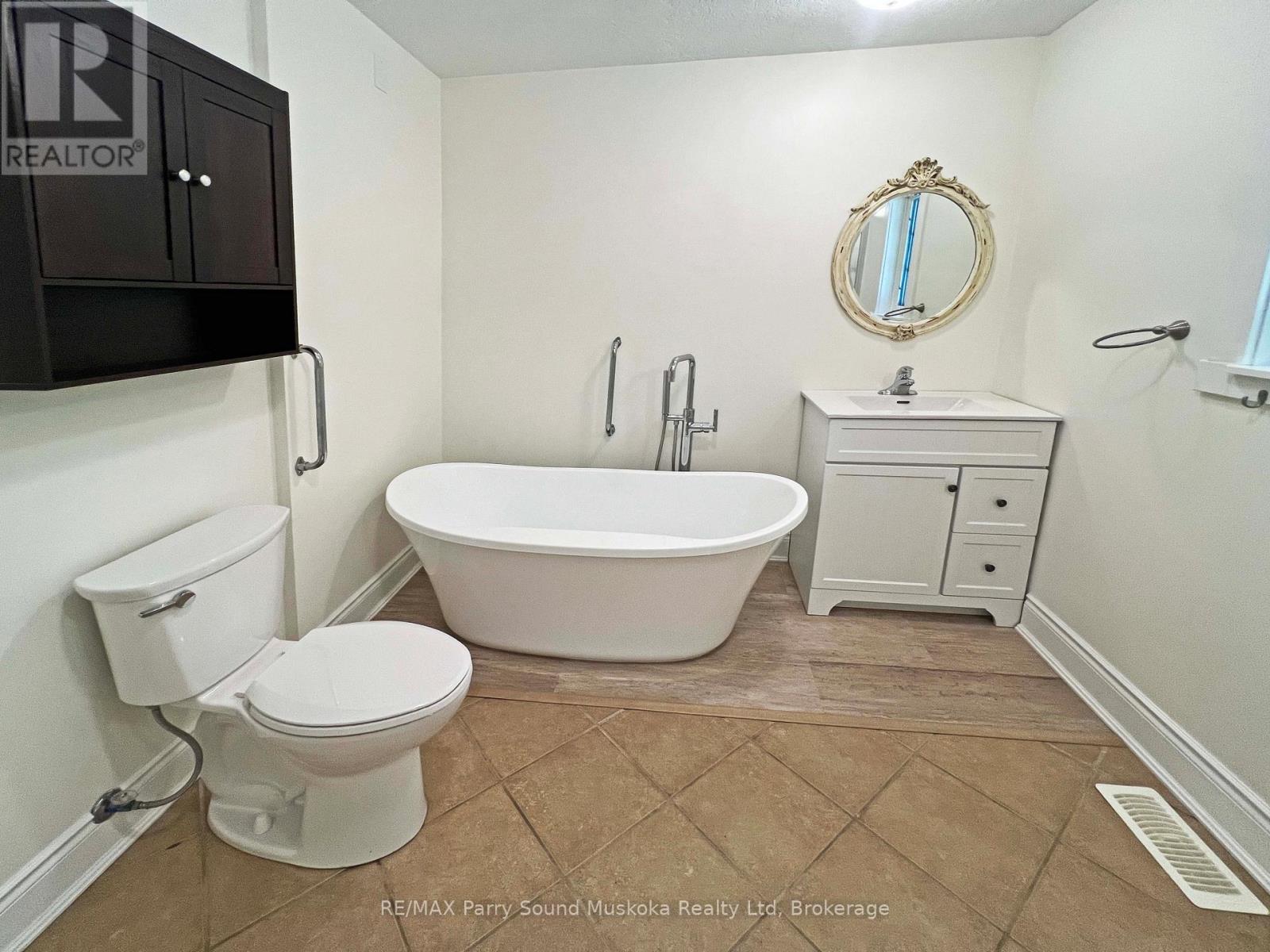 9 Little's Lane, Carling, Ontario  P0G 1G0 - Photo 20 - X13461930