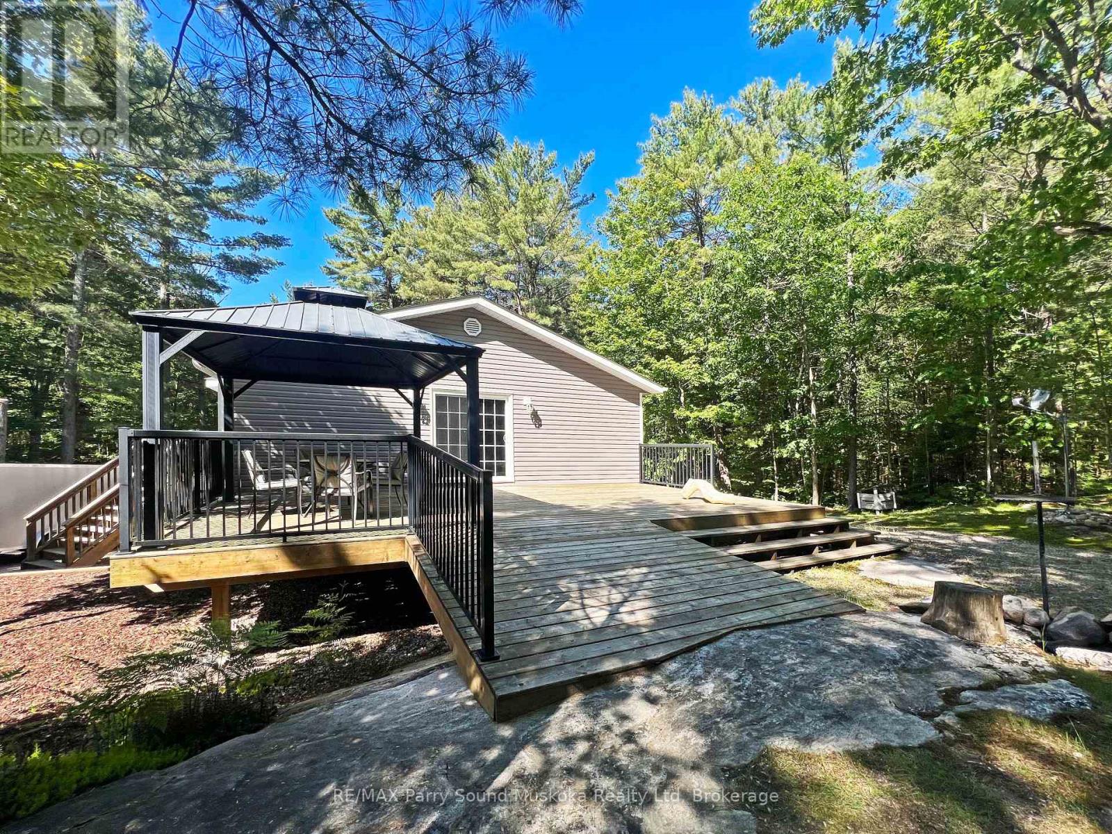 9 Little's Lane, Carling, Ontario  P0G 1G0 - Photo 3 - X13461930