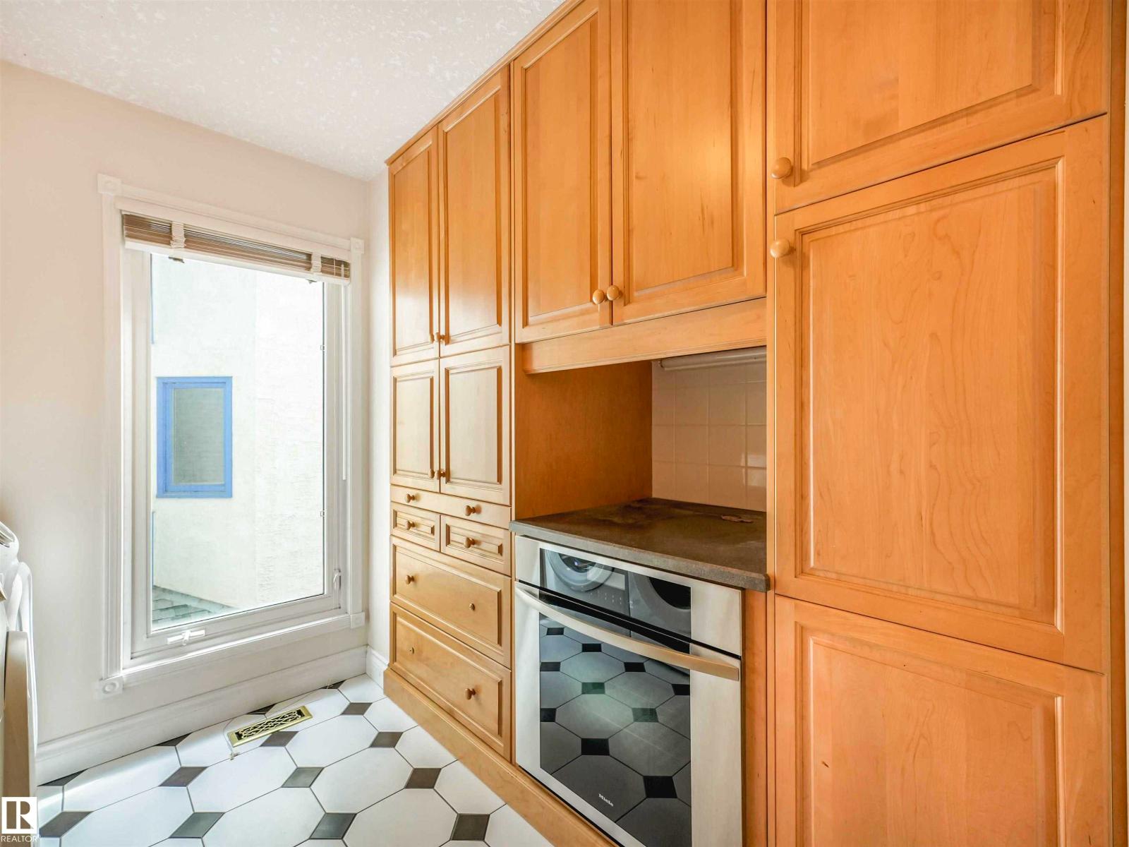 9508 100a St Nw, Edmonton, Alberta  T5K 0V6 - Photo 21 - E4494330