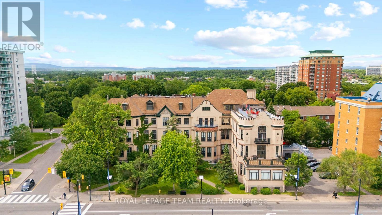 404 - 589 RIDEAU STREET, Ottawa, Ontario