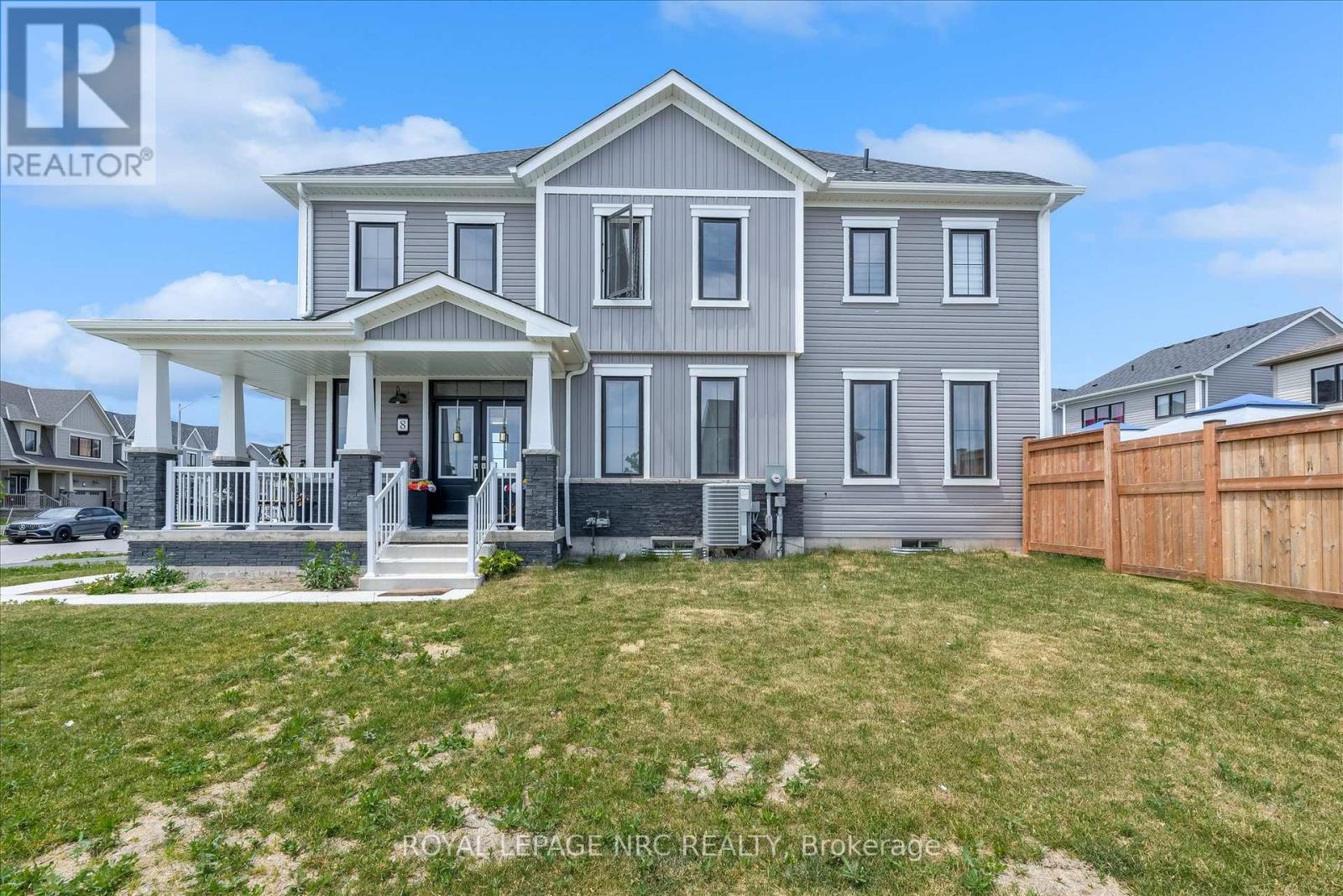 8 Downriver Drive, Welland, Ontario  L3B 0M5 - Photo 3 - X13461694