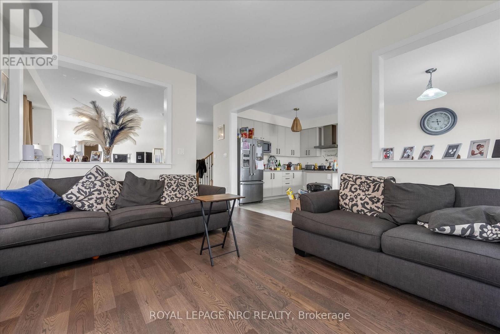 8 Downriver Drive, Welland, Ontario  L3B 0M5 - Photo 9 - X13461694