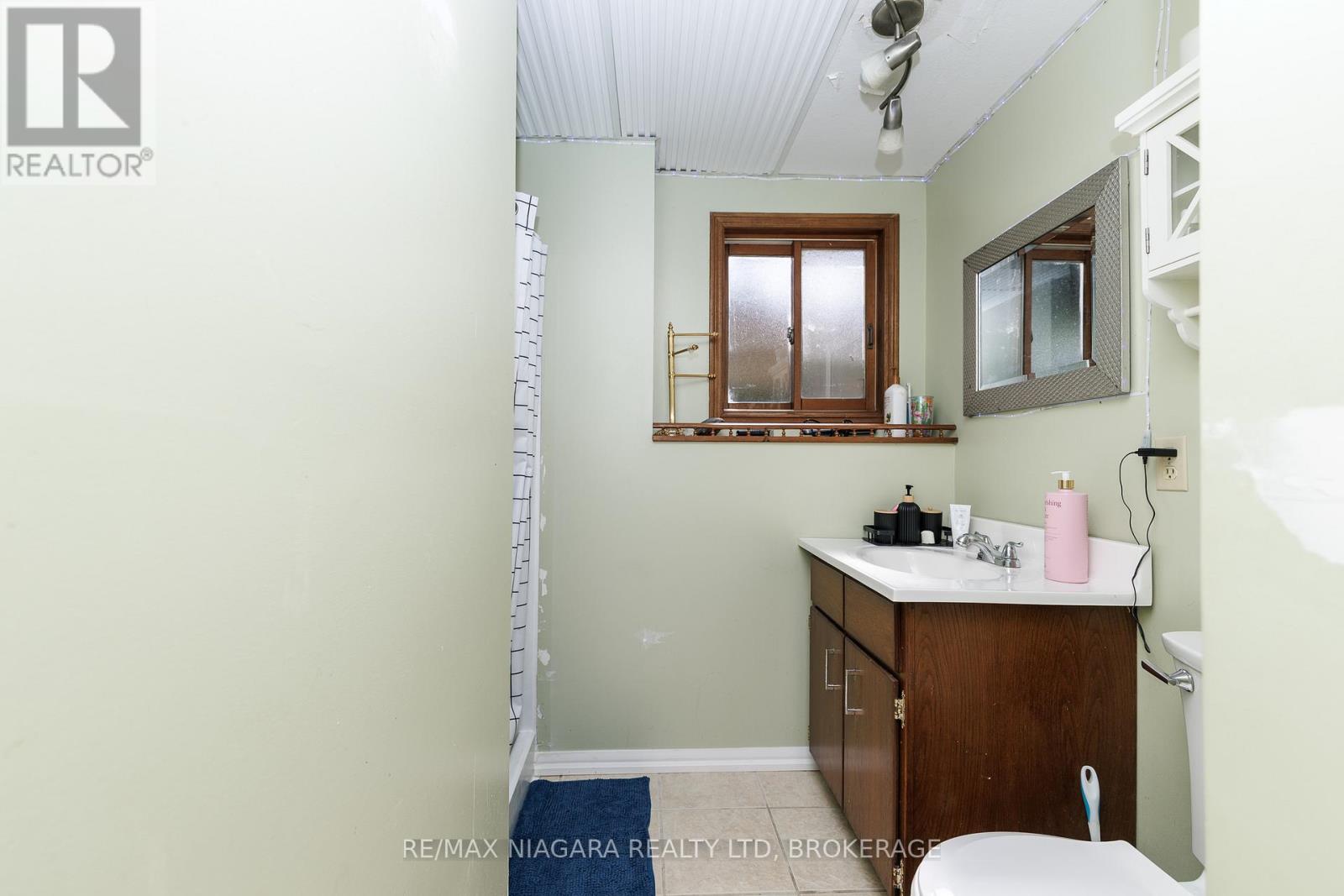 88 Pleasant Avenue N, Fort Erie, Ontario  L0S 1N0 - Photo 22 - X13461864