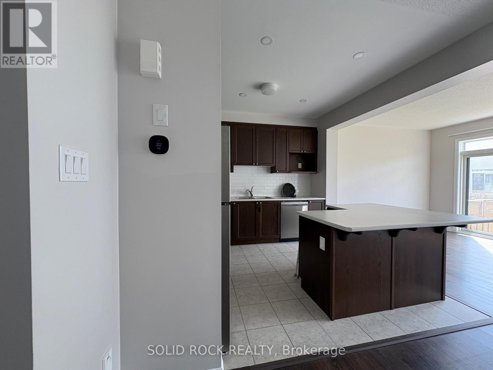 719 Derreen Avenue, Ottawa, Ontario  K2S 2Y9 - Photo 13 - X13167762