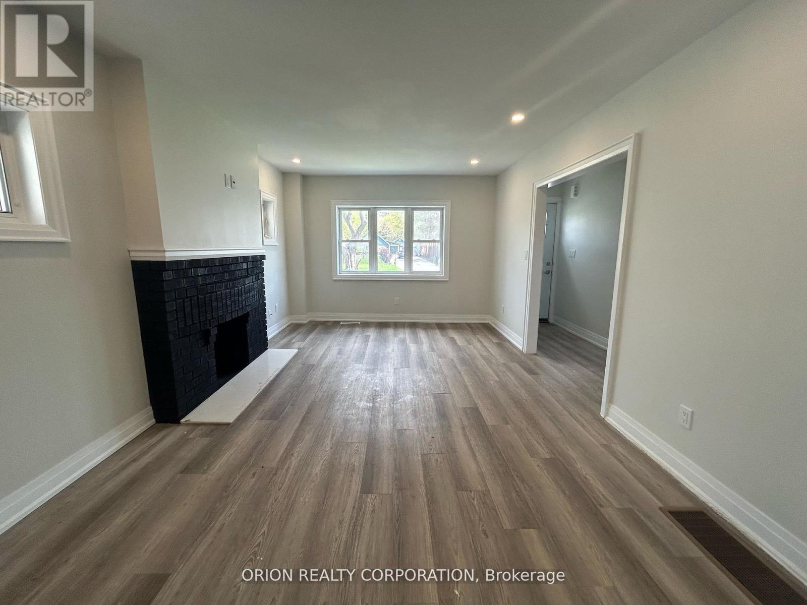 1016 Haig Boulevard, Mississauga, Ontario  L5E 2M5 - Photo 6 - W13461466