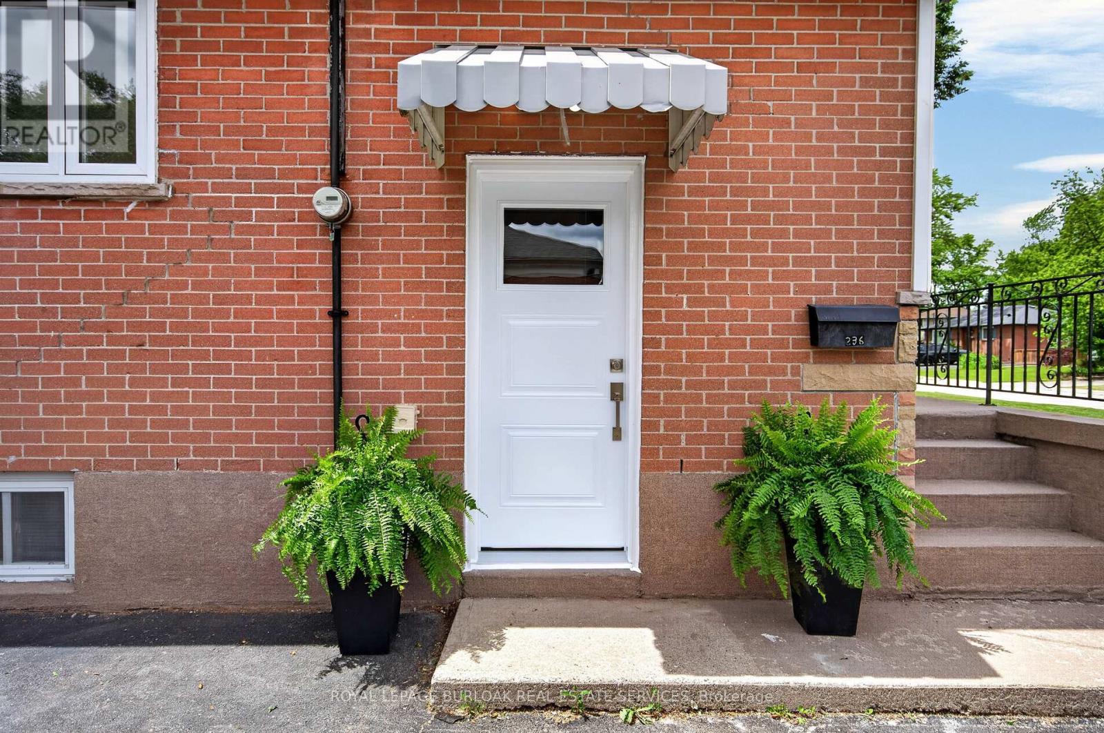 236 Hammersmith Court S, Burlington, Ontario  L7L 4N7 - Photo 17 - W13461540