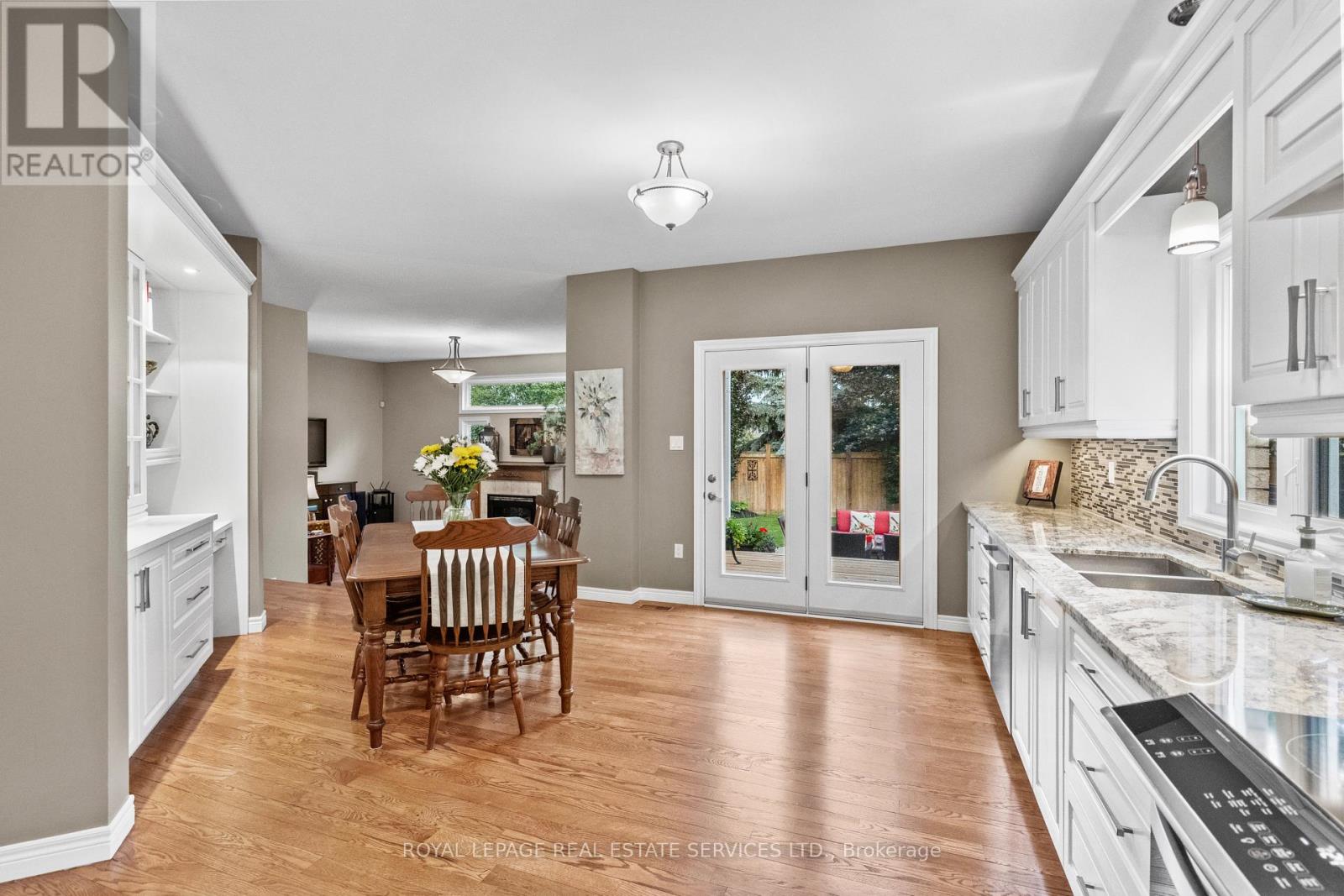 2045 Rosemount Crescent, Oakville, Ontario  L6M 3P5 - Photo 9 - W13461544