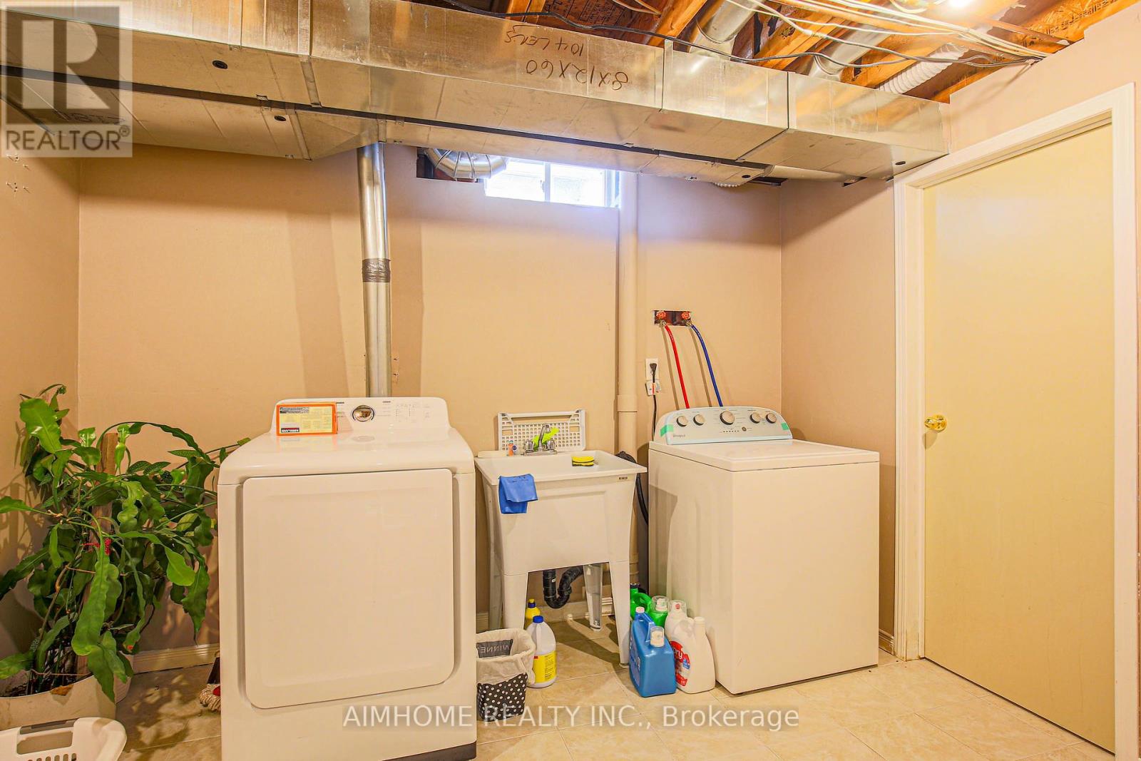 6401 Saratoga Way, Mississauga, Ontario  L5N 7V4 - Photo 35 - W13461566