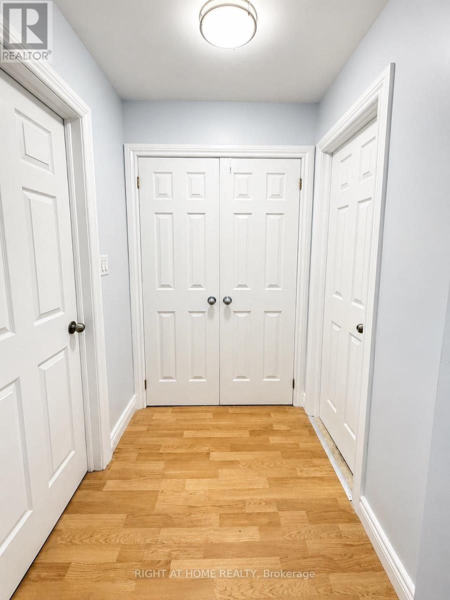 Rear Apartment - 659 Old Weston Road, Toronto, Ontario  M6N 3B4 - Photo 5 - W13461646
