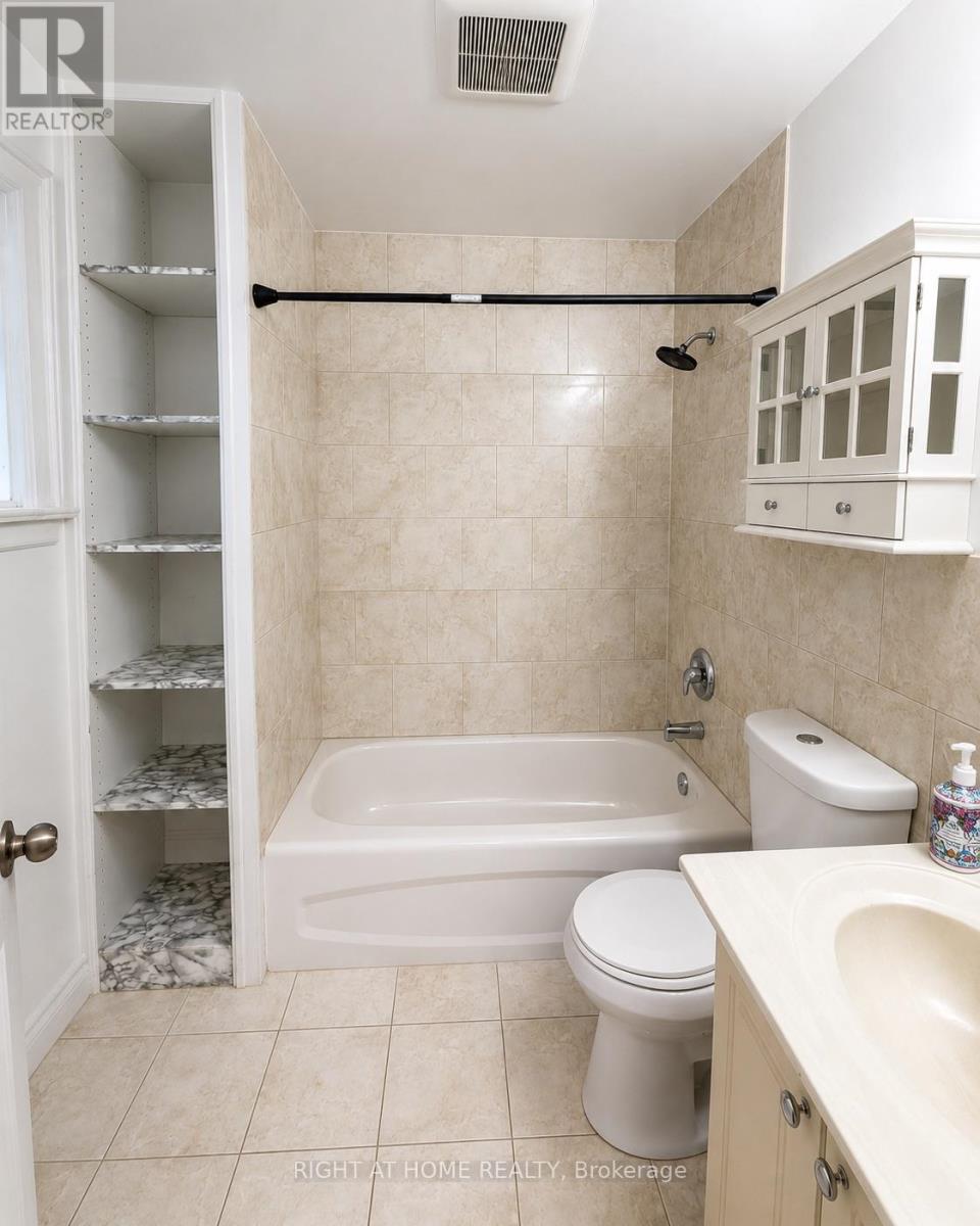 Rear Apartment - 659 Old Weston Road, Toronto, Ontario  M6N 3B4 - Photo 9 - W13461646