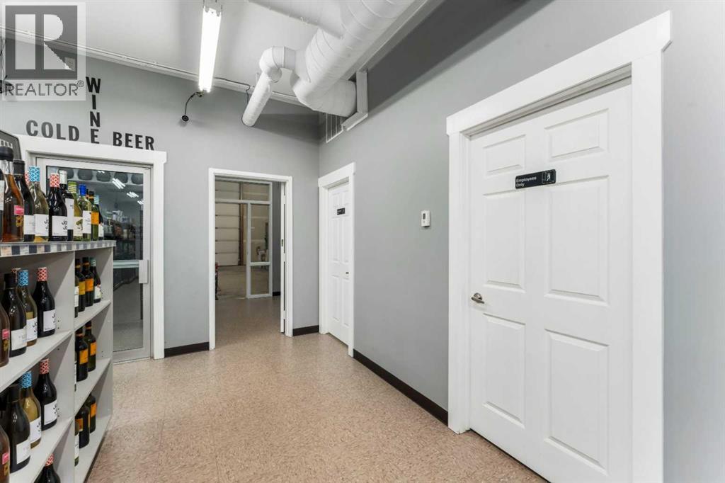 102, 25 Beju Industrial Drive Drive, Sylvan Lake, Alberta  T4S 0K9 - Photo 7 - A2321180
