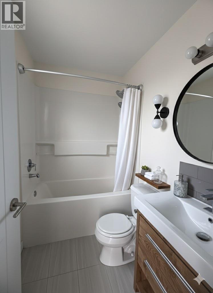 3155 Gordon Drive Unit# 207, Kelowna, British Columbia  V1W 3N5 - Photo 6 - 10376562