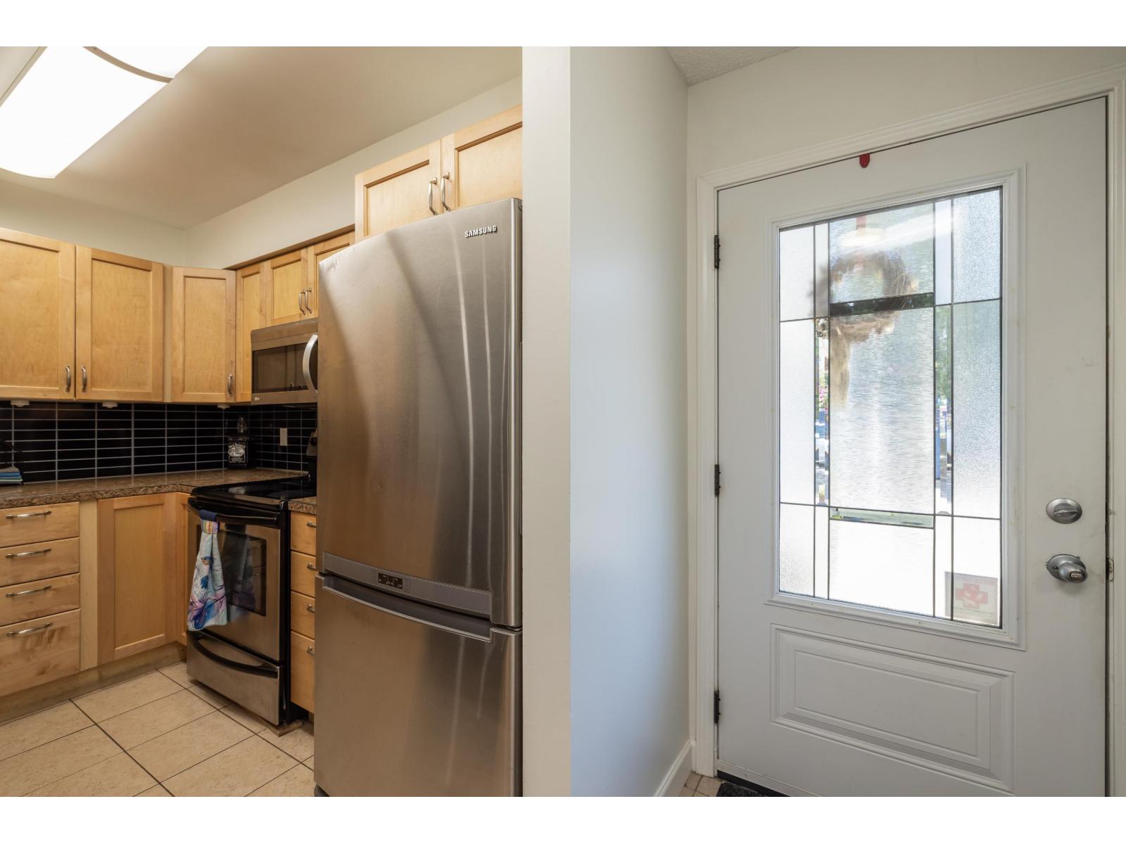 1 3168 268 Street, Langley, British Columbia  V4W 3S1 - Photo 3 - R3137113