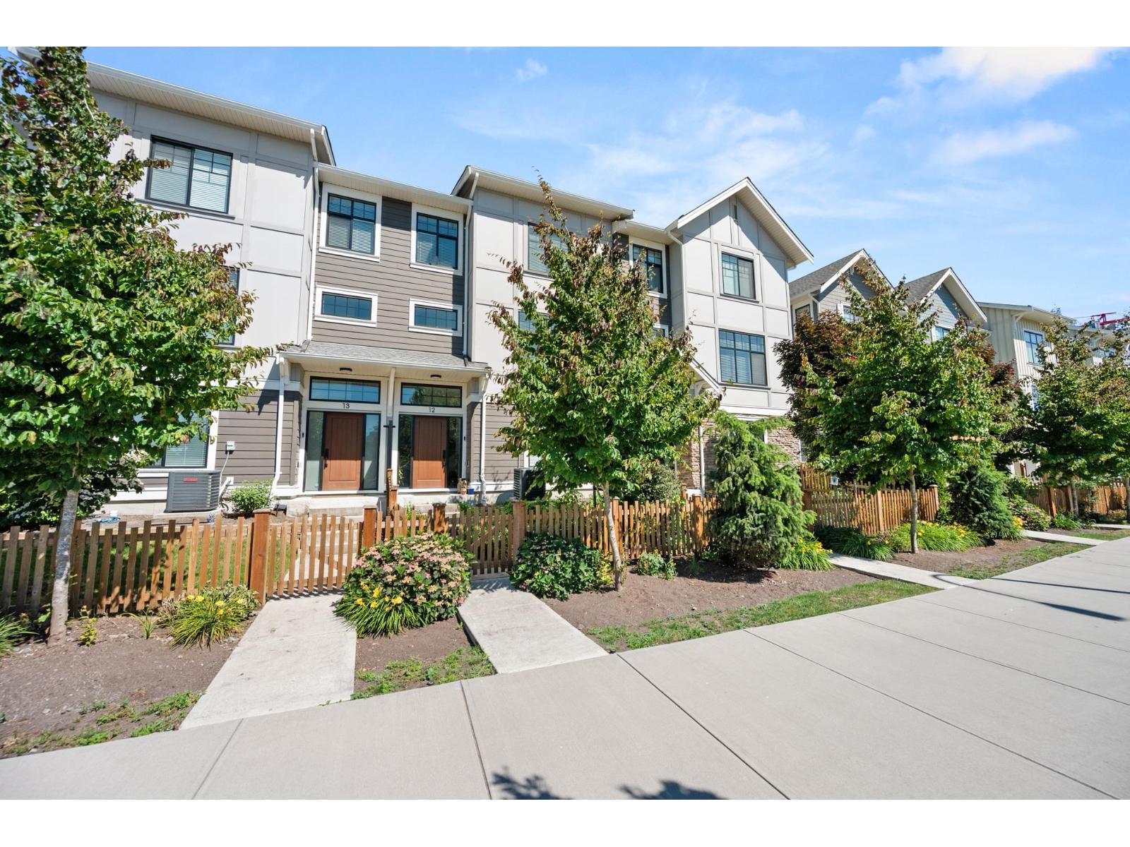 12 20261 72b Avenue, Langley, British Columbia  V2Y 3M8 - Photo 2 - R3136493