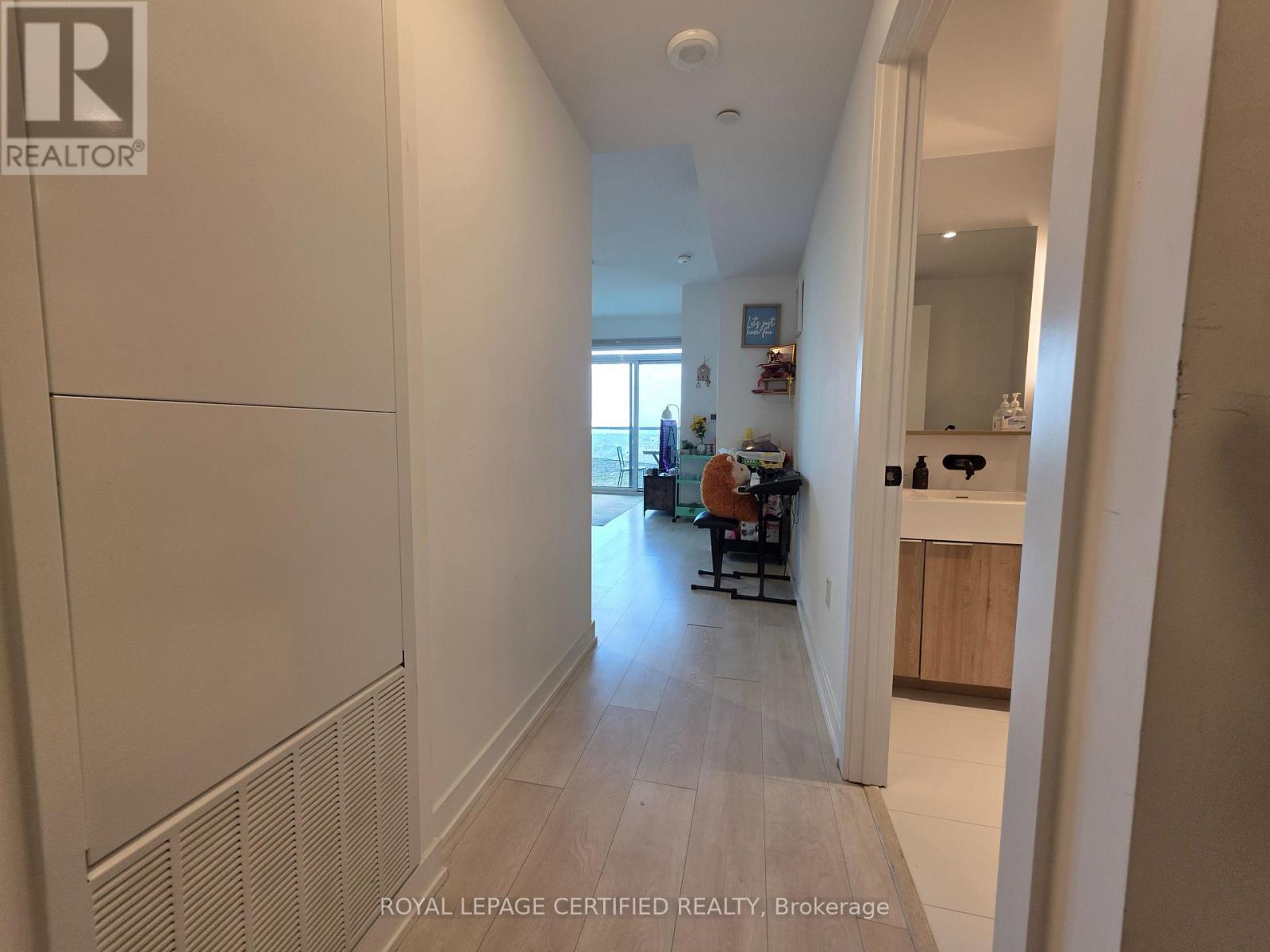 1701 - 127 Broadway Avenue, Toronto, Ontario  M4V 1P4 - Photo 11 - C13461886