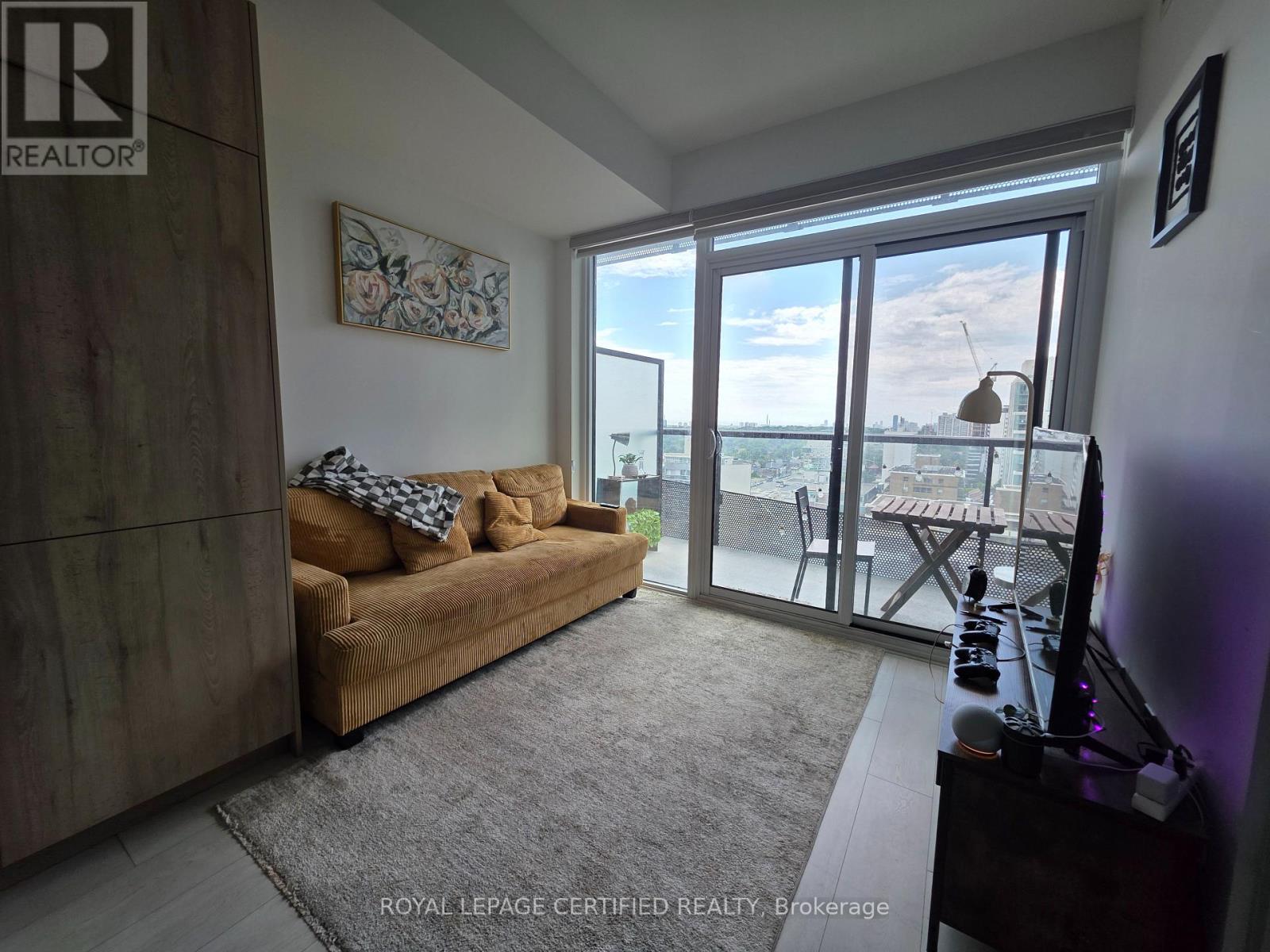 1701 - 127 Broadway Avenue, Toronto, Ontario  M4V 1P4 - Photo 4 - C13461886