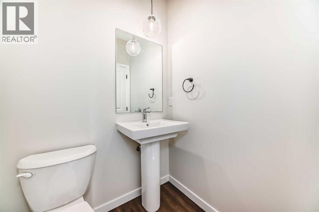 281 Heirloom Way SE, Calgary, Alberta  T3S 0K2 - Photo 12 - A2320745