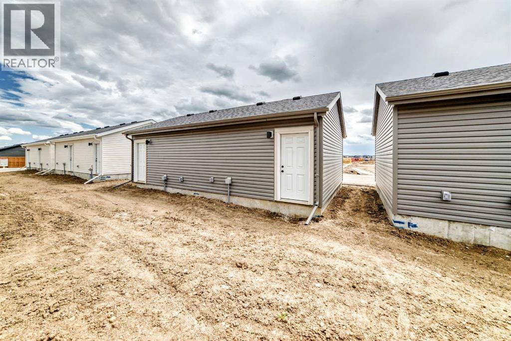 281 Heirloom Way SE, Calgary, Alberta  T3S 0K2 - Photo 30 - A2320745