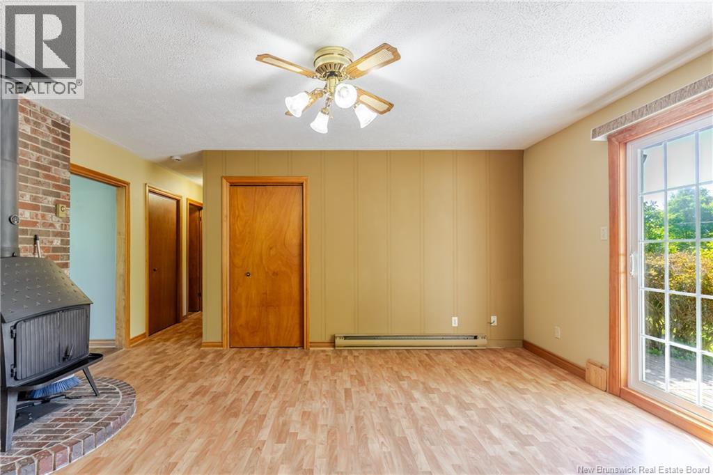 422 Sewell Street, Fredericton, New Brunswick  E3A 5E2 - Photo 17 - NB140832
