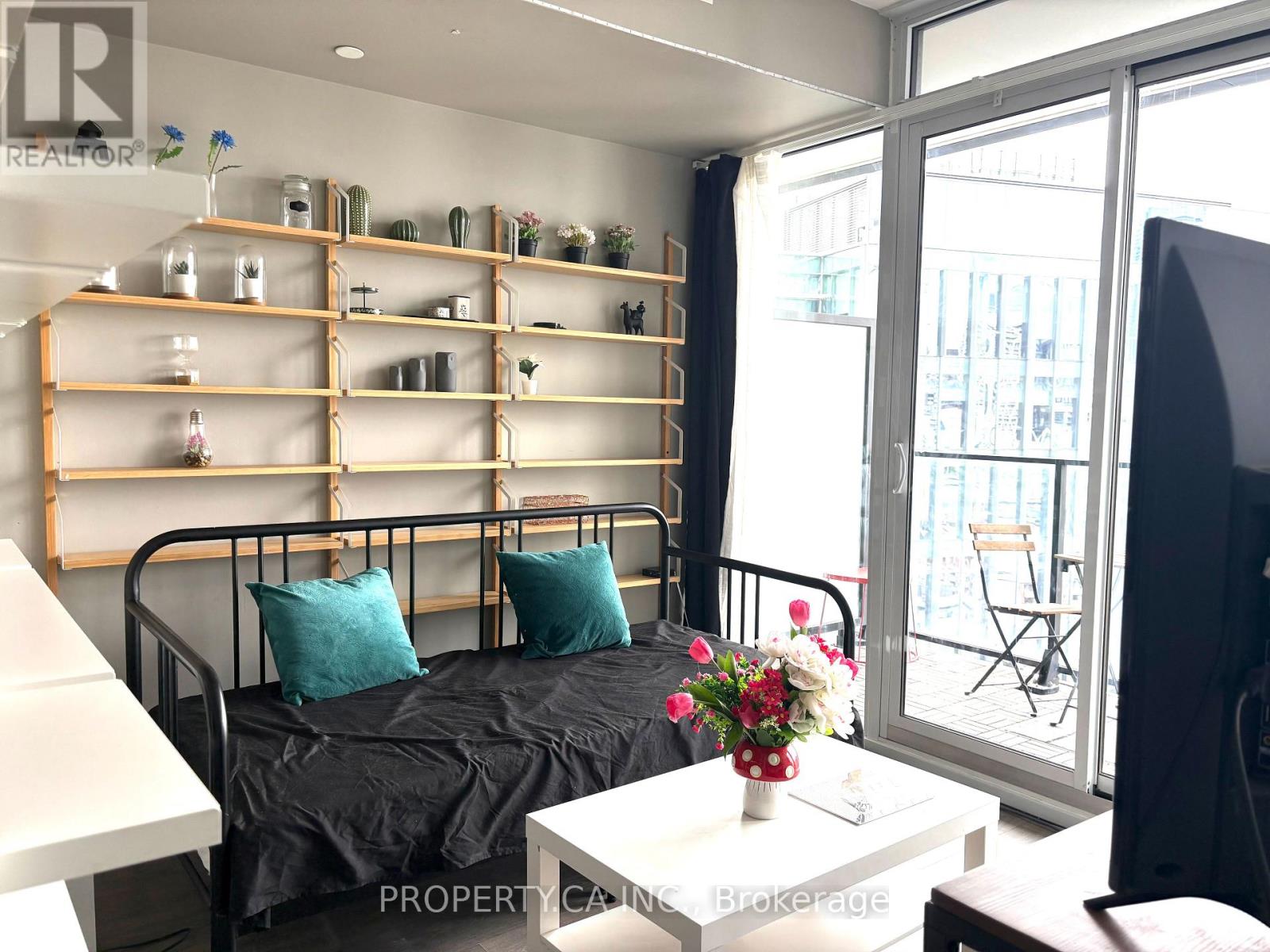 1803 - 125 Peter Street, Toronto, Ontario M5V 2G9 - Photo 2 - C13133056