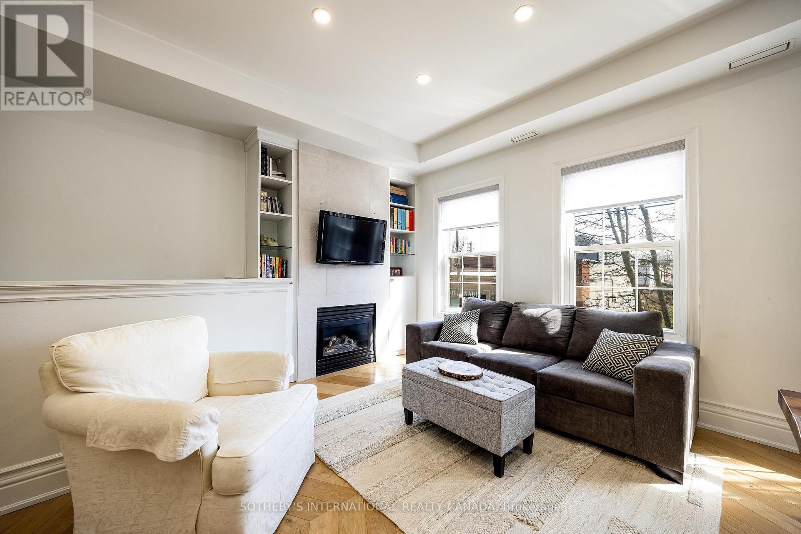 C - 74 Coxwell Avenue, Toronto, Ontario  M4L 3A7 - Photo 4 - E13461832