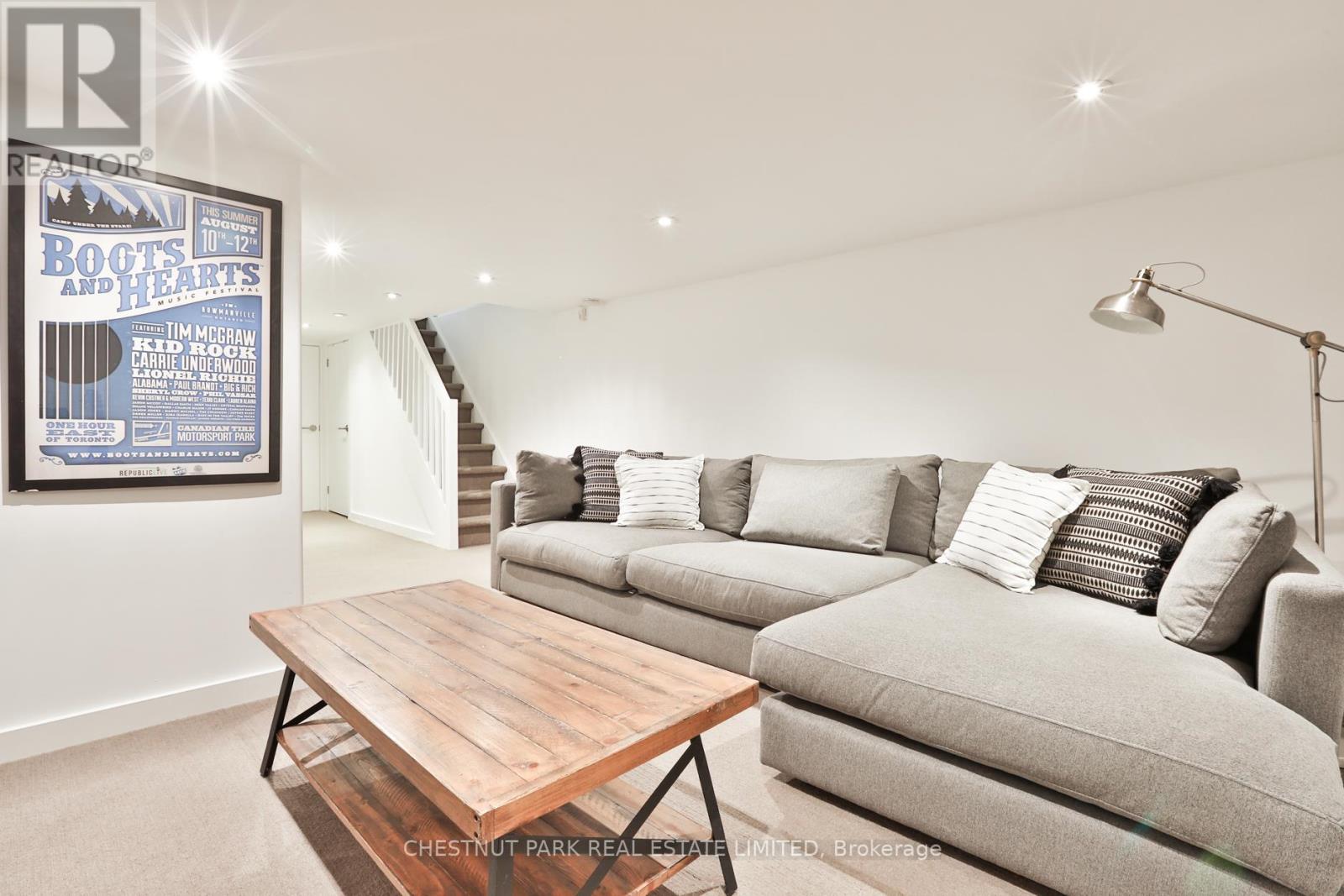52 West Avenue W, Toronto, Ontario  M4M 2L8 - Photo 19 - E13461984
