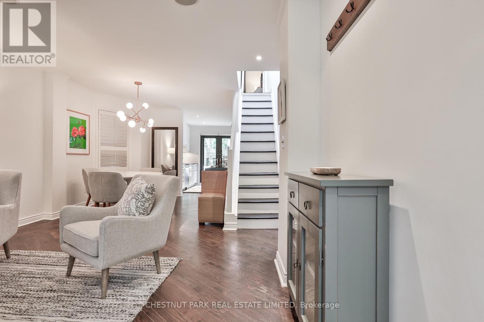 52 West Avenue W, Toronto, Ontario  M4M 2L8 - Photo 2 - E13461984