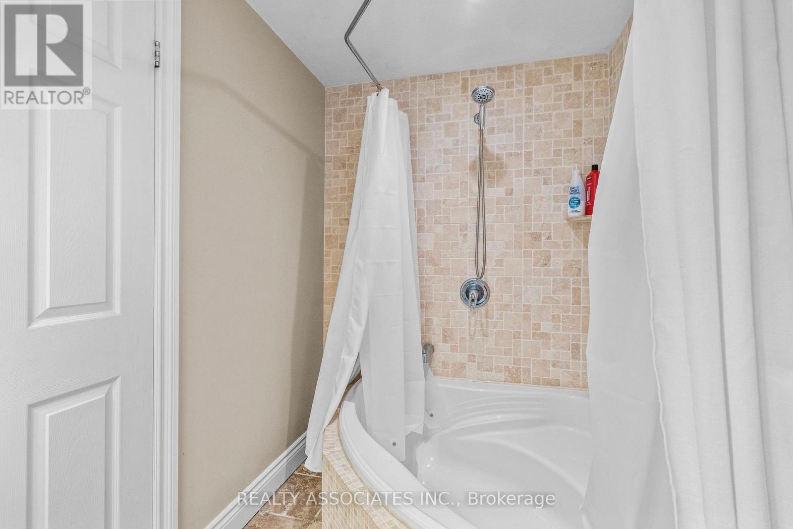 12 By Pass Court, Toronto, Ontario  M1T 1L1 - Photo 14 - E13462002