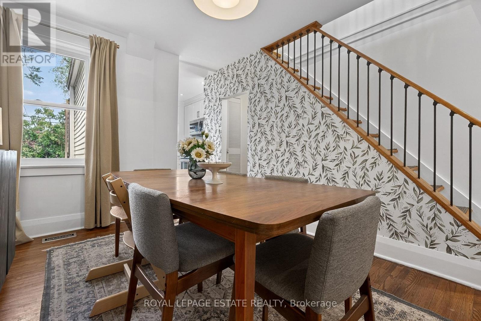 44 Bastedo Avenue, Toronto, Ontario  M4C 3M9 - Photo 11 - E13462022