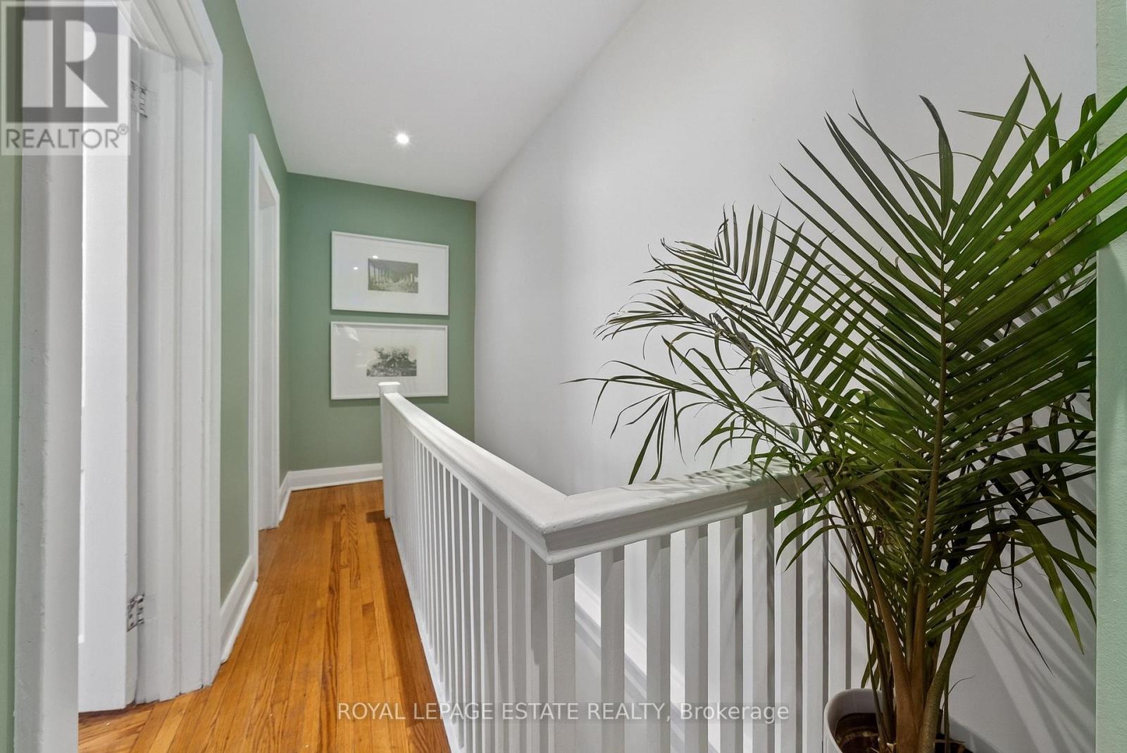 44 Bastedo Avenue, Toronto, Ontario  M4C 3M9 - Photo 18 - E13462022