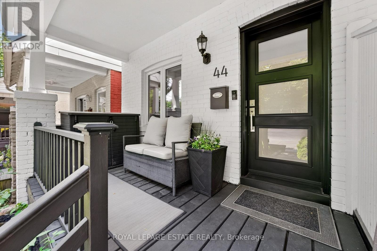 44 Bastedo Avenue, Toronto, Ontario  M4C 3M9 - Photo 3 - E13462022