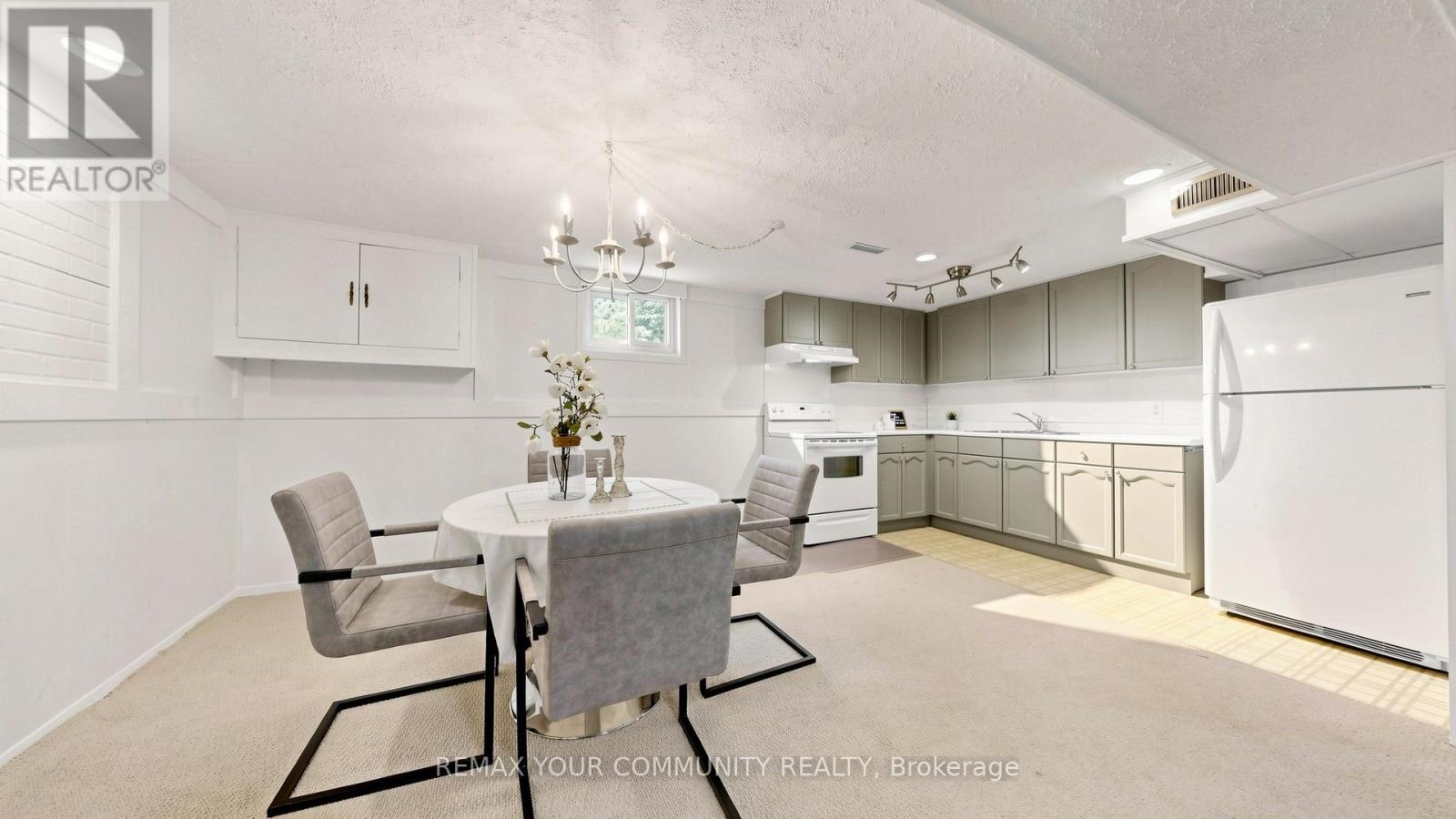 651 Mossbank Court, Newmarket, Ontario  L3Y 3A9 - Photo 27 - N13461788