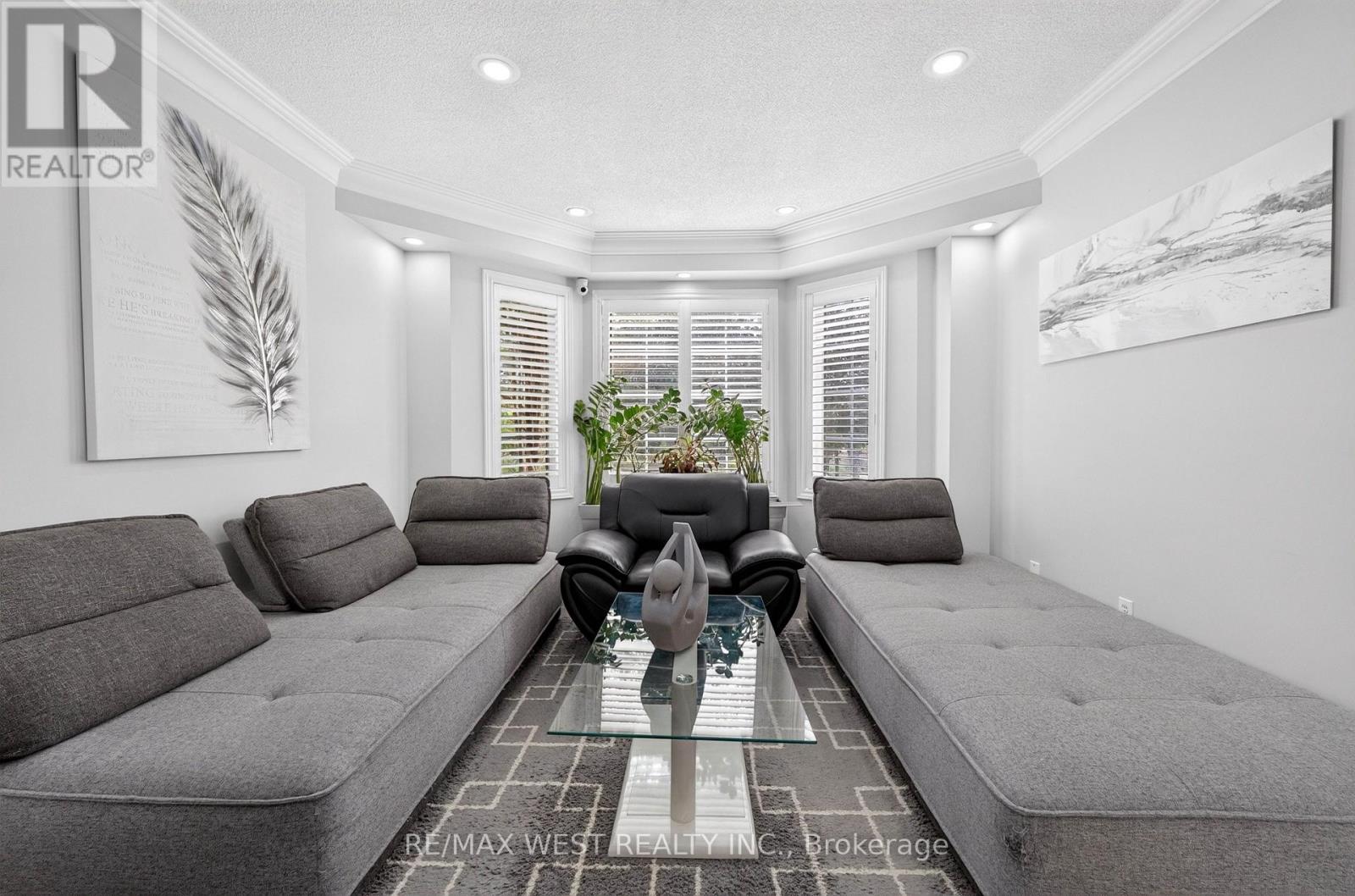 46 Villa Antica Drive, Vaughan, Ontario  L4H 1P9 - Photo 10 - N13461872
