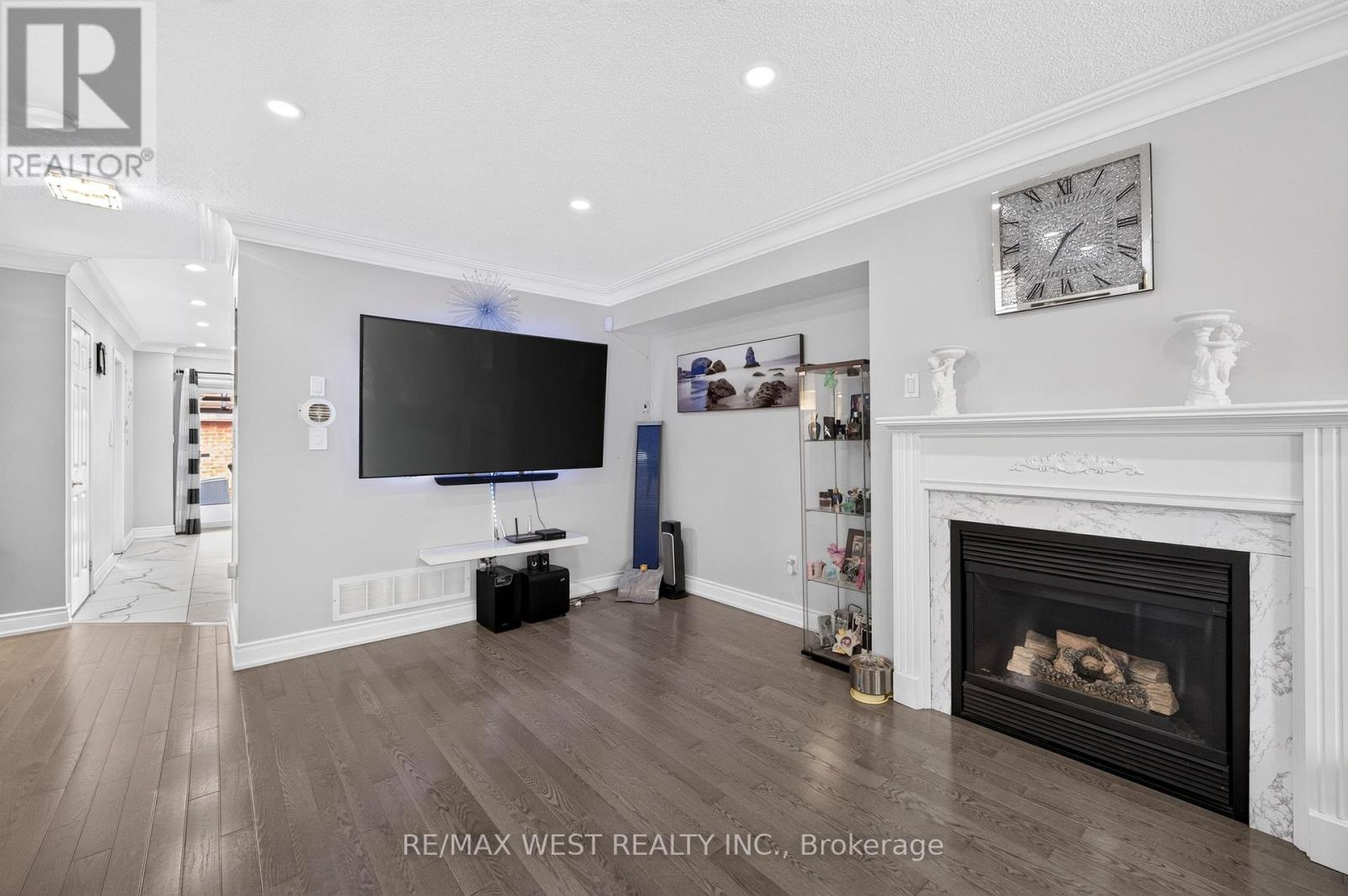 46 Villa Antica Drive, Vaughan, Ontario  L4H 1P9 - Photo 11 - N13461872