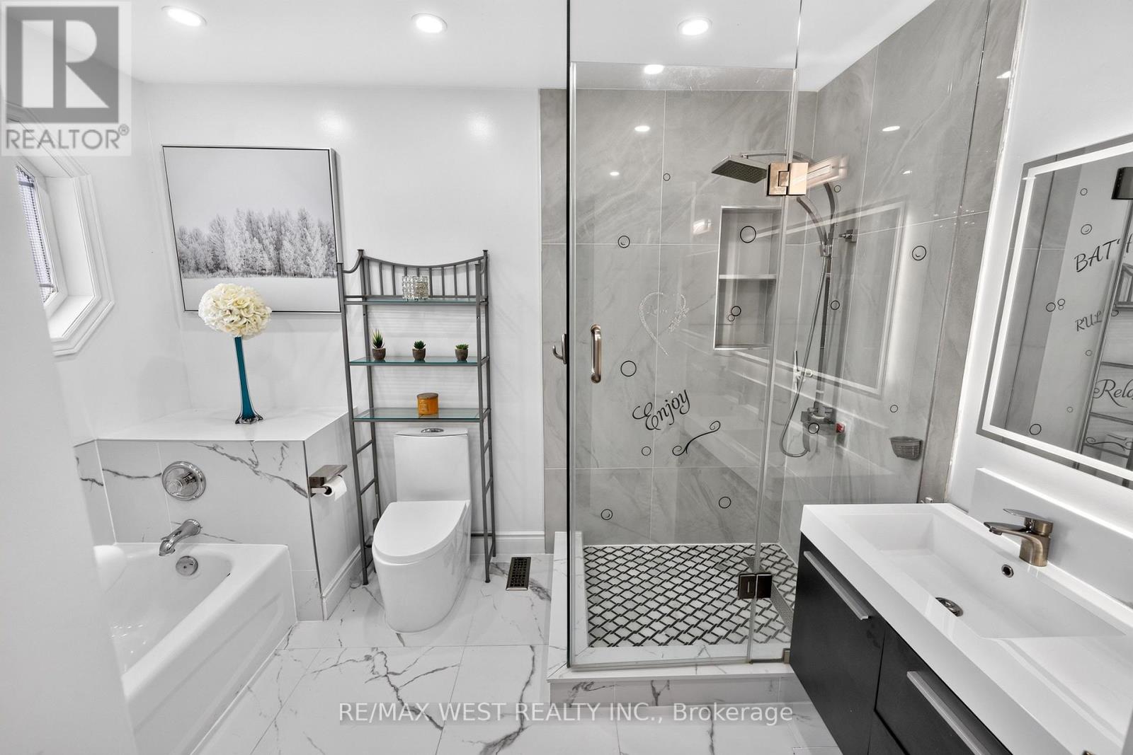 46 Villa Antica Drive, Vaughan, Ontario  L4H 1P9 - Photo 27 - N13461872