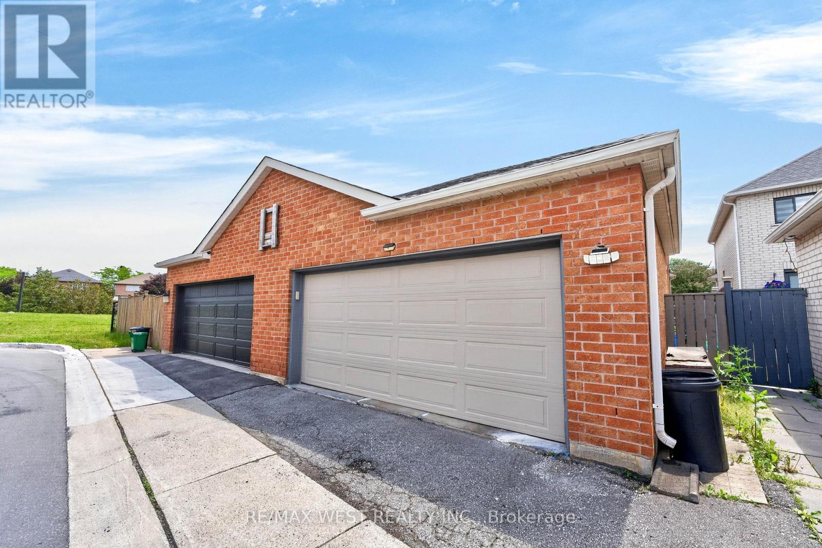 46 Villa Antica Drive, Vaughan, Ontario  L4H 1P9 - Photo 48 - N13461872